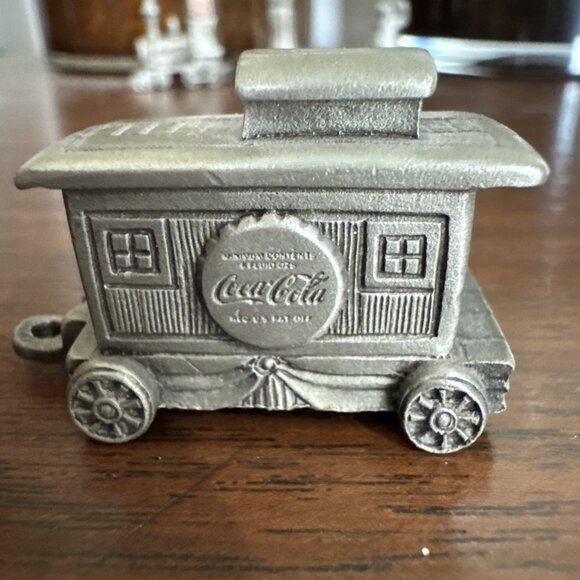 Vtg 1995 Mini Coca-Cola 4 Piece Train Set Engine #1 Bottle Bear Car & Caboose - Picture 12 of 16